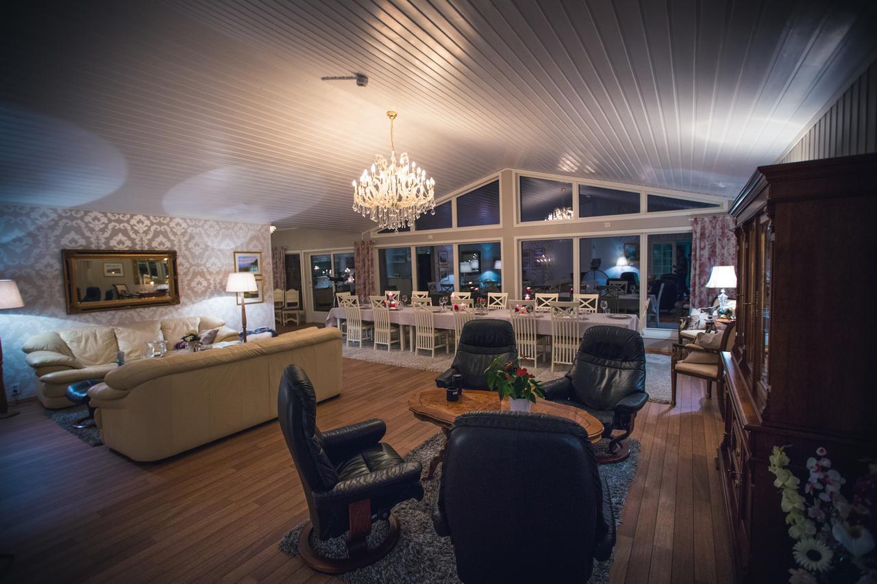Arctic Panorama Lodge Uloybukta Экстерьер фото