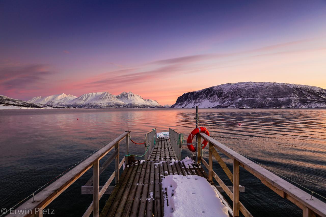 Arctic Panorama Lodge Uloybukta Экстерьер фото
